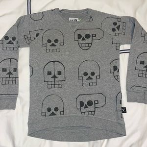 Nununu sweatshirt size 8-9